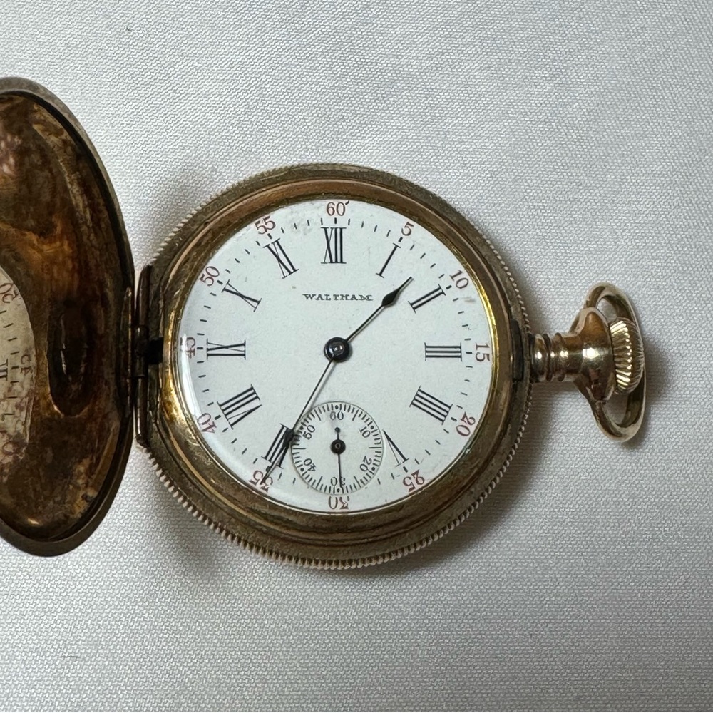 Working 1903 Waltham 'Seaside' 0s Fancy Hunting Case w/ Swallow Engravings